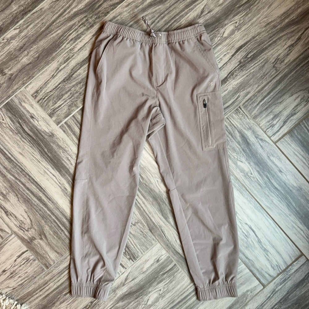Boys DSG khaki cargo joggers. Lightweight. Size M.